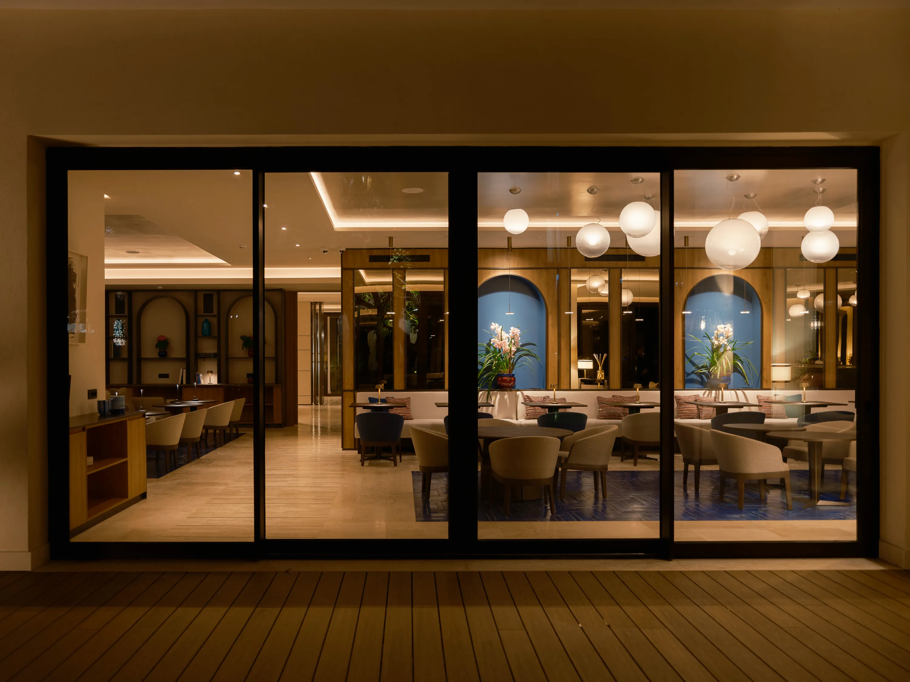 LISTONE GIORDANO FIRMA LOS INTERIORES DE HOTEL ARA MARIS